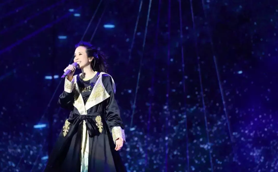 《电台情歌》--莫文蔚 《电台情歌》--莫文蔚