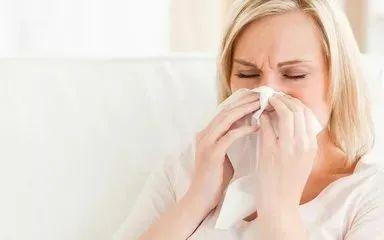 晚上睡觉鼻子不通气小妙招 晚上睡觉鼻子不通气小妙招