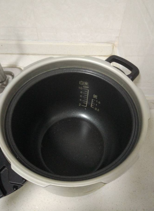 电饭煲内胆涂层脱落,还能用吗? 电饭煲内胆涂层脱落,还能用吗?